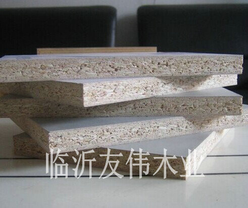 膠合板滑？滑？滑？